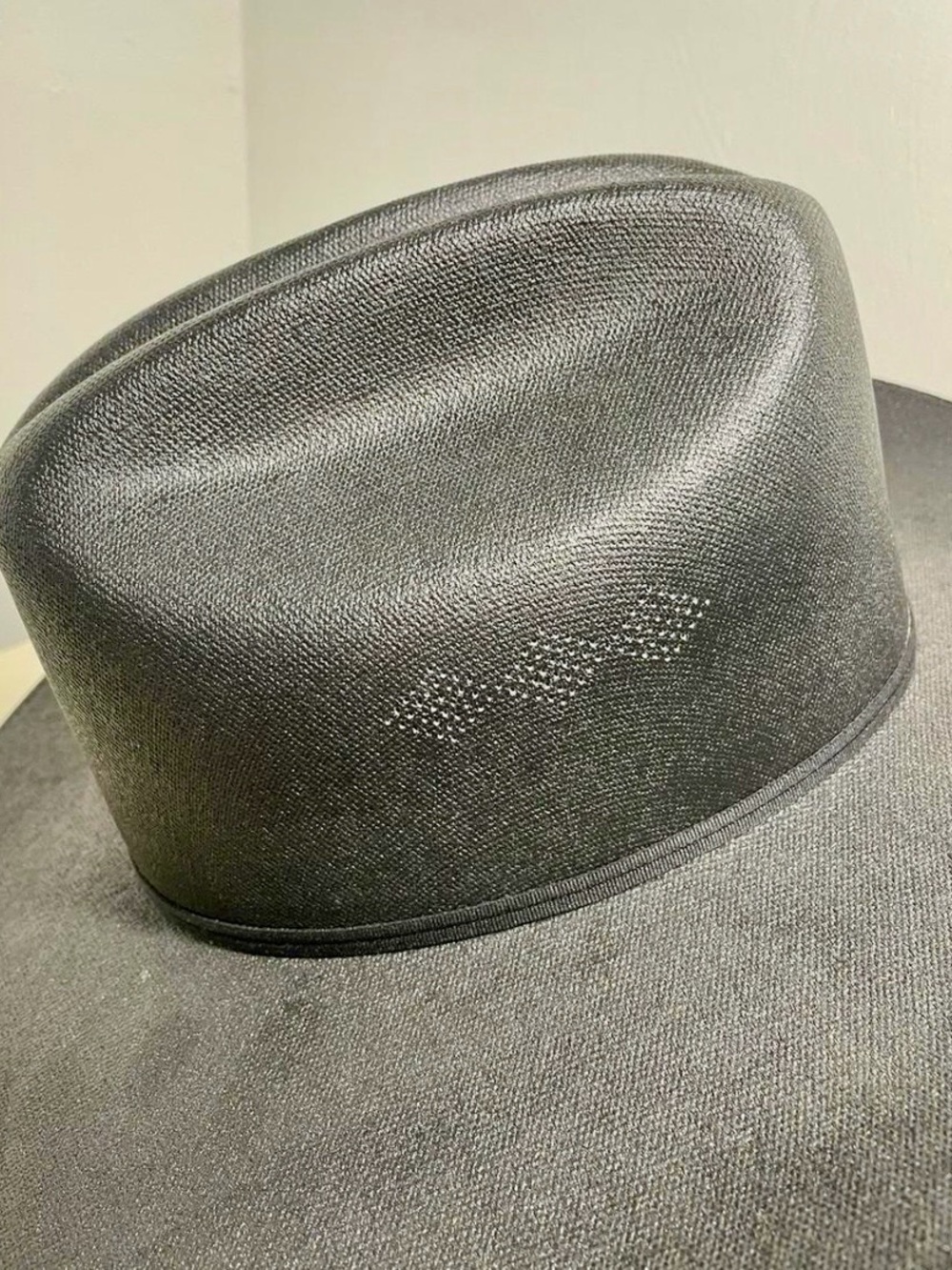 Gold Coast Sunwear Straw Black Wide-Brim Western Hat - Picture 5 of 7